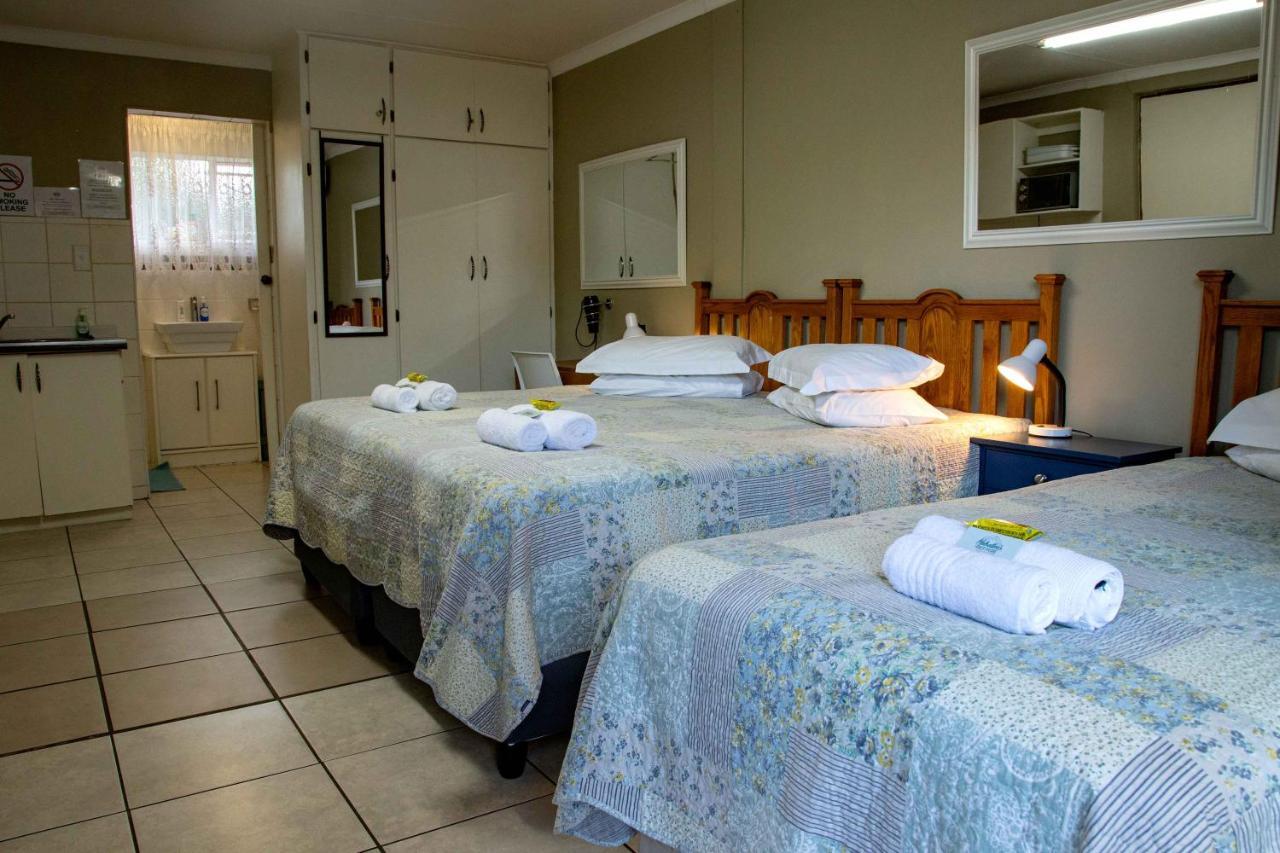 Melsetter'S Guesthouse Bloemfontein Exteriör bild