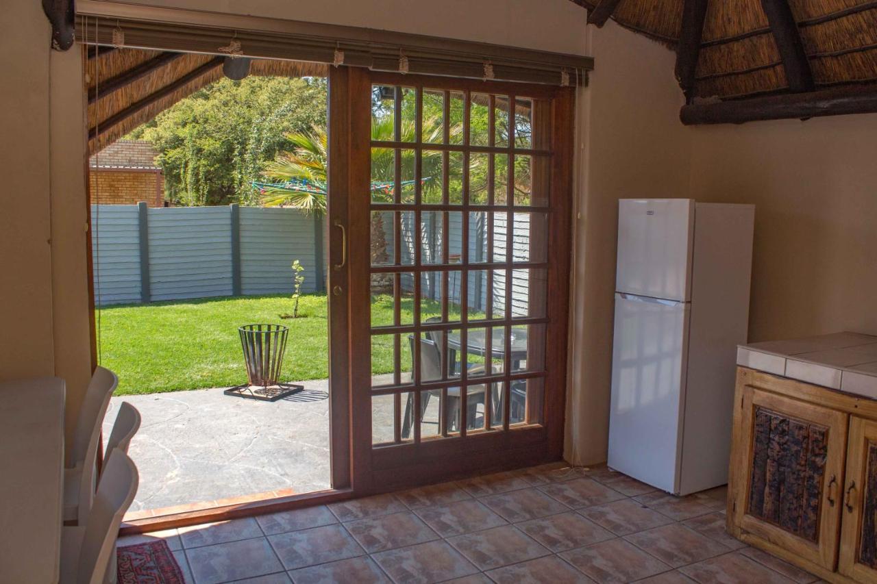 Melsetter'S Guesthouse Bloemfontein Exteriör bild