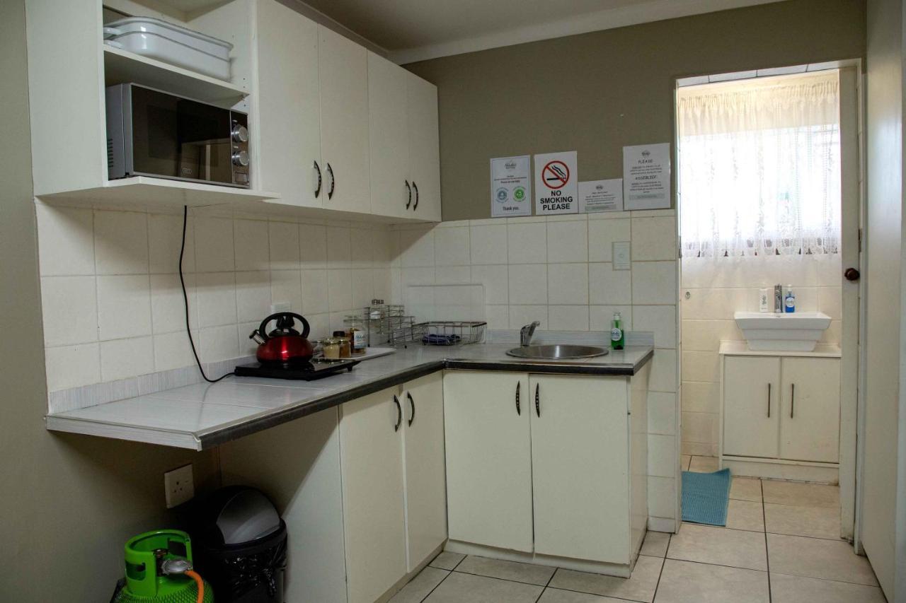 Melsetter'S Guesthouse Bloemfontein Exteriör bild