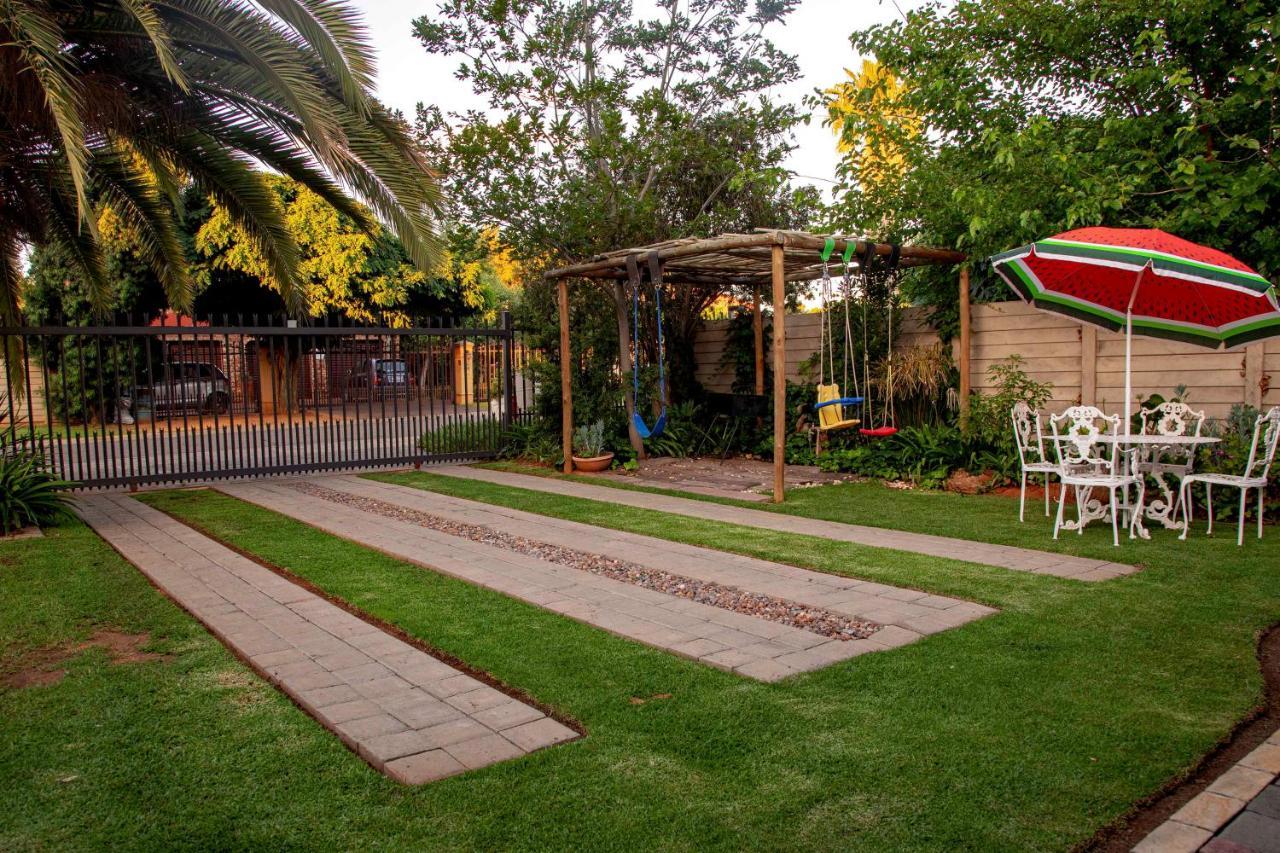 Melsetter'S Guesthouse Bloemfontein Exteriör bild