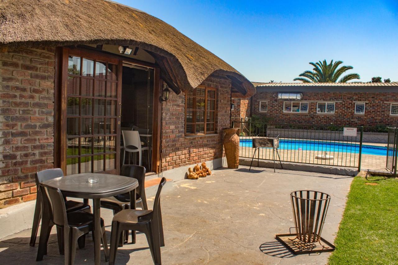 Melsetter'S Guesthouse Bloemfontein Exteriör bild