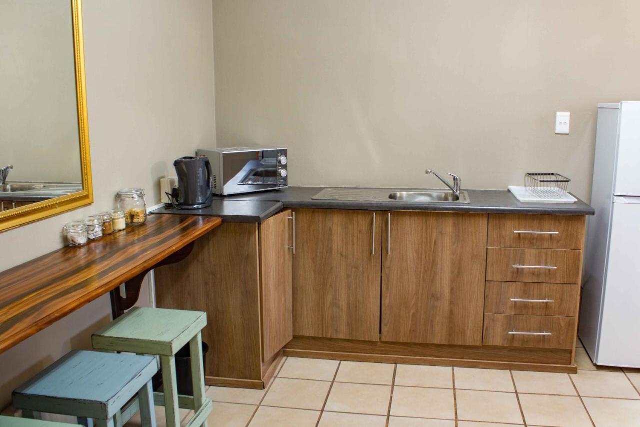 Melsetter'S Guesthouse Bloemfontein Exteriör bild